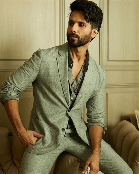 shahid kapoor hot|270+ Shahid Kapoor Photos .